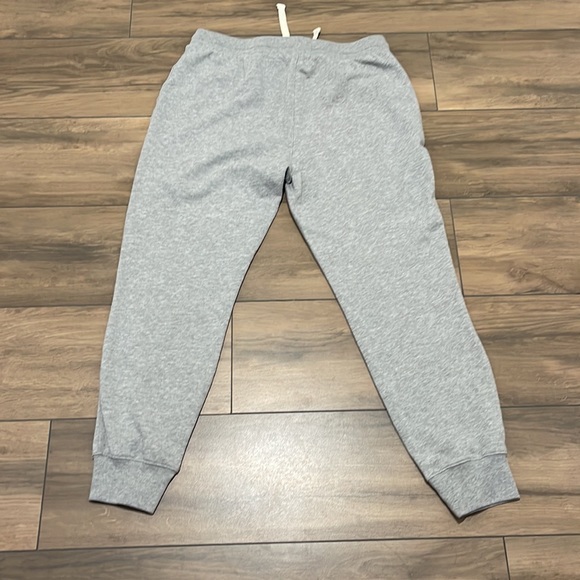 GAP Sweat Pants - Picture 2 of 3